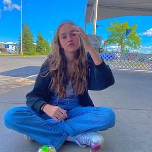 Meet your Posher, Clémence